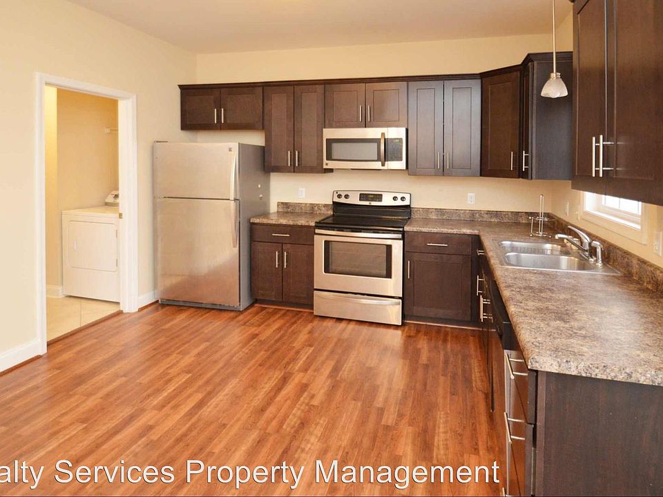 1st image of 2009 Lakeside Dr Unit 210