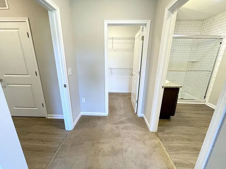 Orchard Grove Apartments — Photo 17