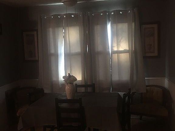 4th image of 2051 W Howard Pl