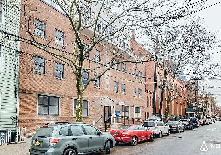 312 Devoe St #1B — Photo 13