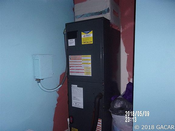2nd image of 4260 NE 132nd Pl
