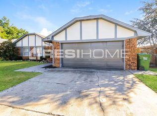 124 W Meade Dr, Yukon, OK 73099