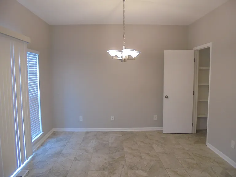 1847 Grandview Pl — Photo 13
