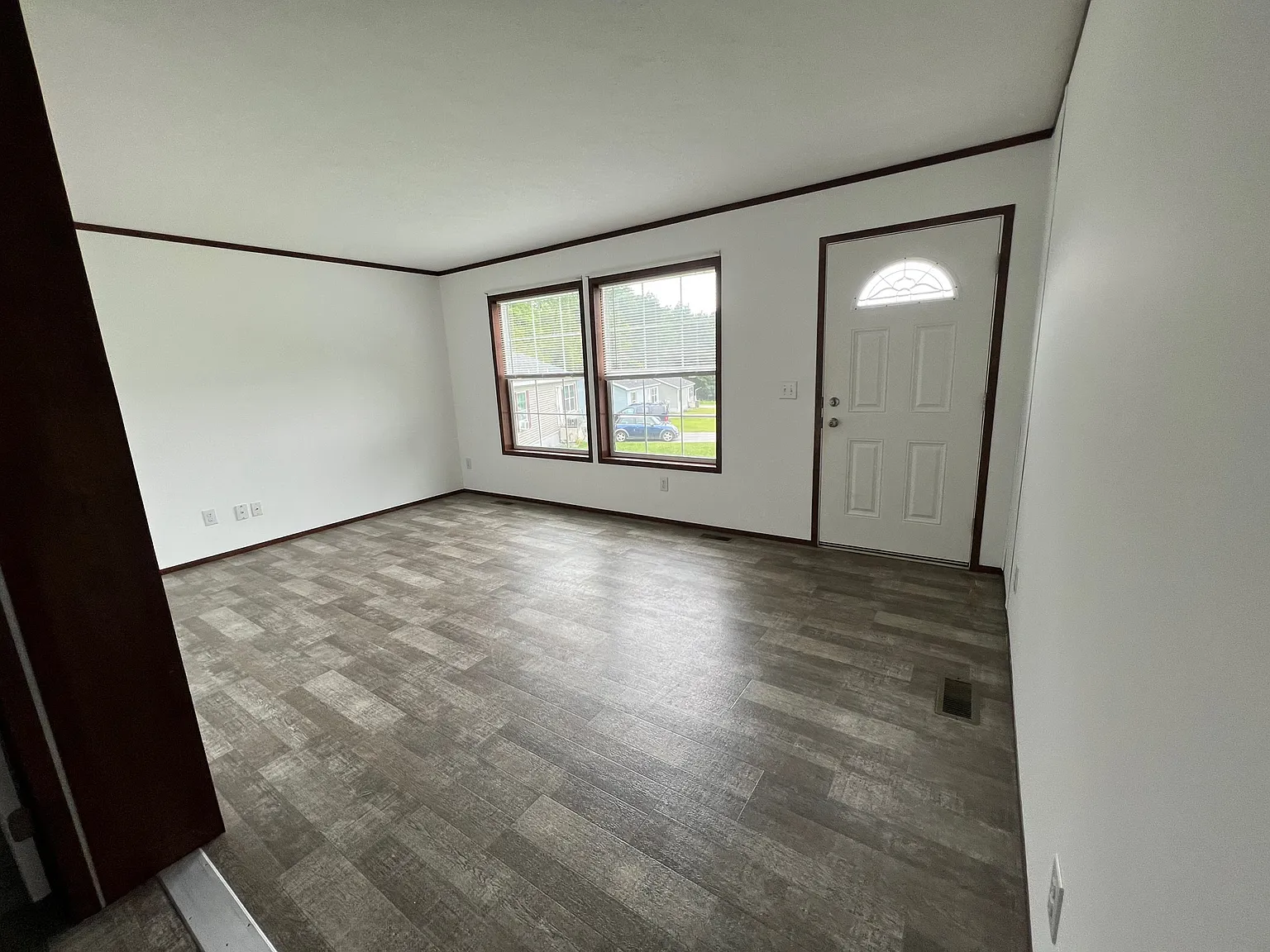 2 bed, 996 sqft, $2,399 — Photo 2