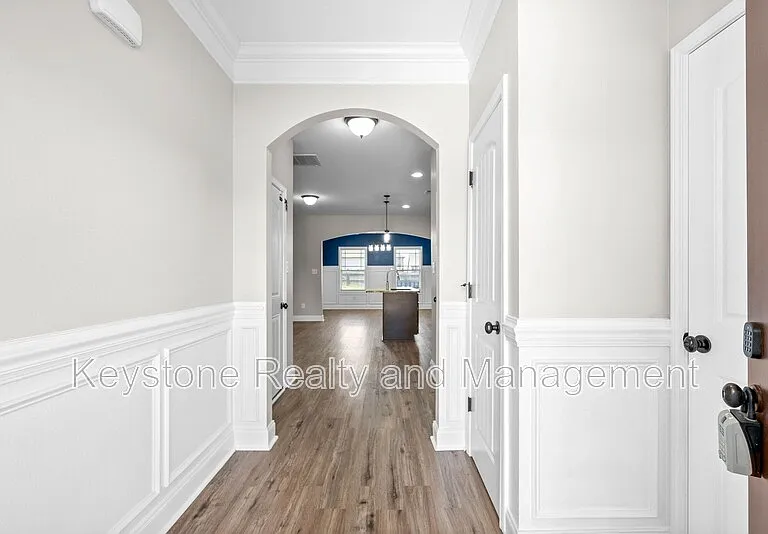 1236 Winterset Dr — Photo 2
