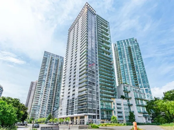 223 Webb Dr, Mississauga, ON