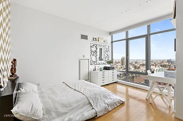 Rented by Corcoran | media 31