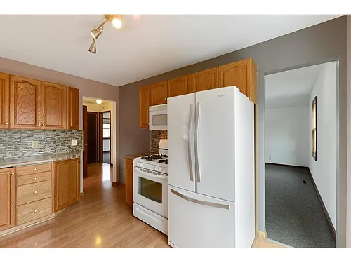 186 Curtice St E Photo 1