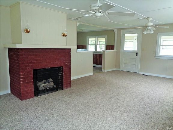 4th image of 1811 Mountainview Dr