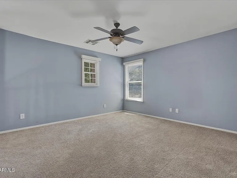 2246 E Fraktur Rd — Photo 13