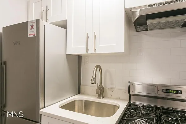 Rented by MNS Marketing | media 9