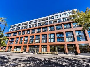 2720 Dundas St W #811, Toronto, ON M6P 1Y2