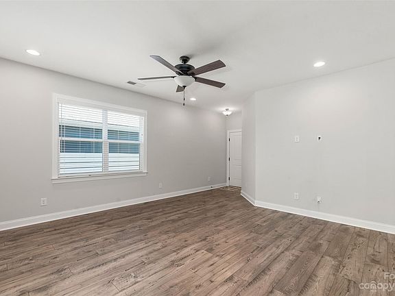 4th image of 6236 Raven Rock Dr