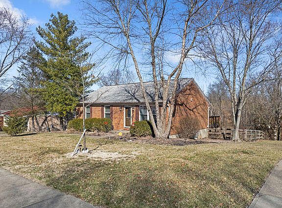 2nd image of 32 Sylvan Dr