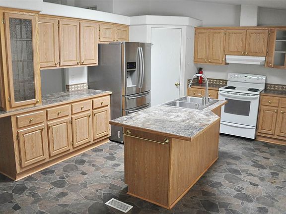 3rd image of 6805 N Crestline St Lot 18