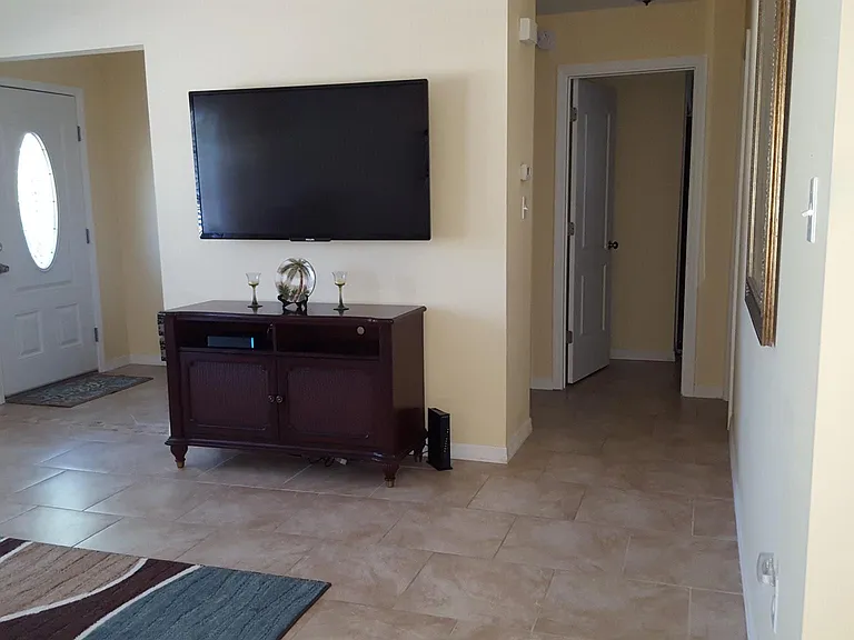 2490 Mockingbird St — Photo 15
