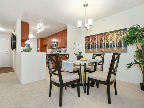 5th image of 303 Philip Dr APT 207