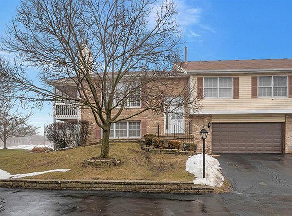 3rd image of 9987 Cambridge Ct #D