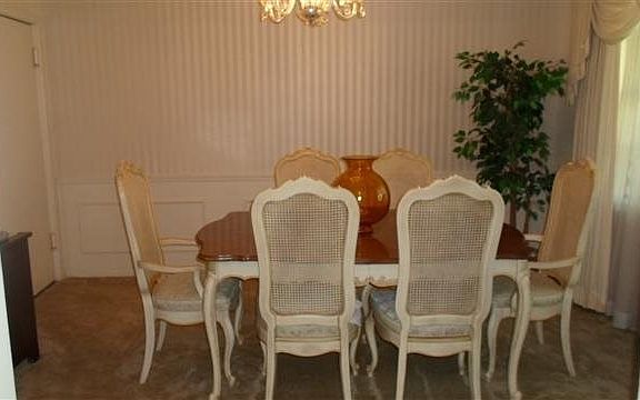 2nd image of 1025 Wisteria Dr