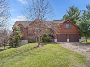 10A52 Cardinal Ct, Apple River, IL 61001