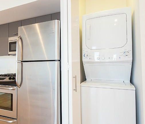 3rd image of 1600 W Division St #1104