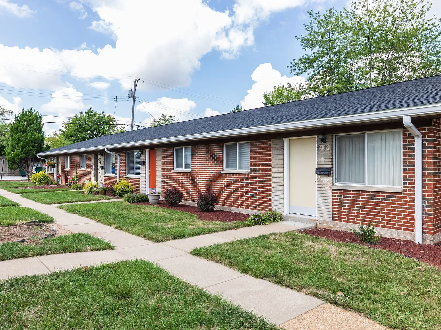 Villa Roma Apartments — Photo 1