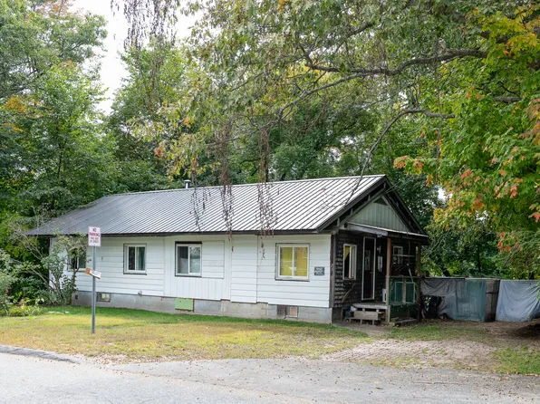 23 Osgood Avenue, Mexico, ME 04257