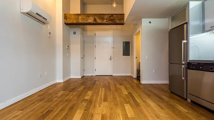 Rented by Nooklyn NYC LLC | media 32