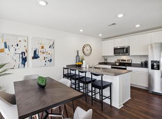 108 Dorsett Ln, Johnson City, TN 37615