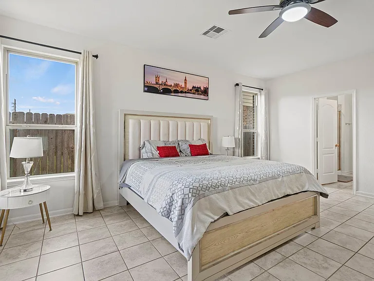 1710 Cheshire Creek Ln — Photo 9