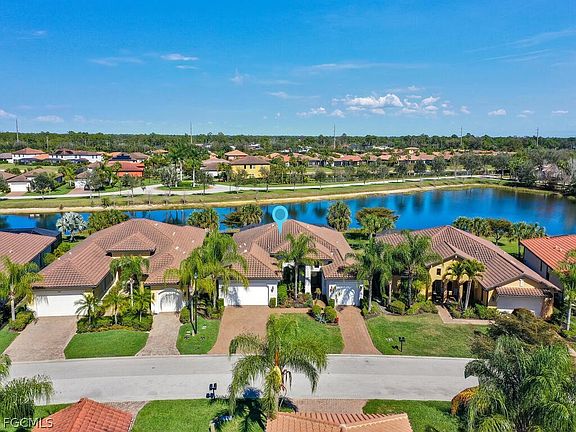 2nd image of 10093 Avalon Lake Cir
