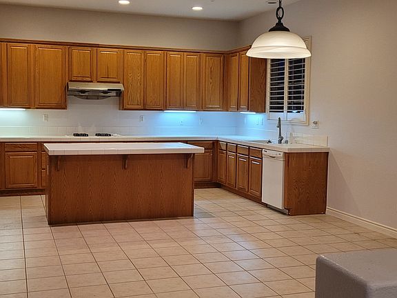 4th image of 15644 N Peak Ln