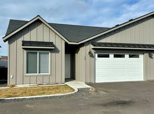 5810 Midland Ln #13, Pasco, WA 99301