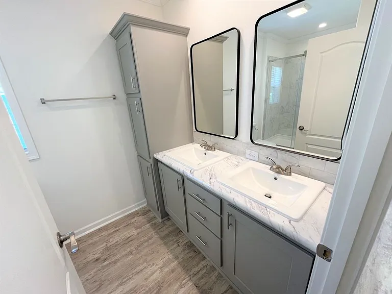 5610 Woodford St #5610E — Photo 5