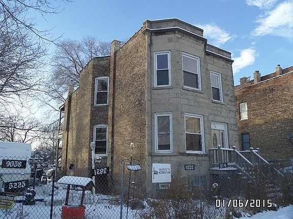 3rd image of 828 N Christiana Ave