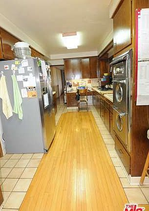 3rd image of 5220 S Corning Ave