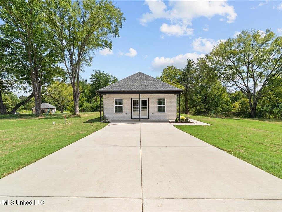 1st image of 43 Mockingbird Rd