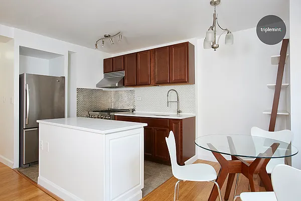 Rented by Triplemint | media 7