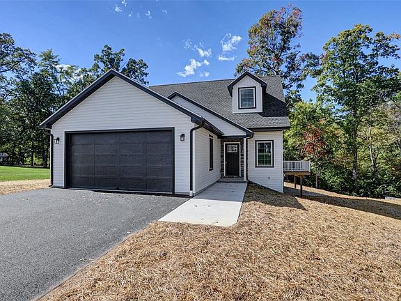 2nd image of 809 Dickeys Dr