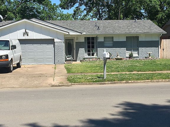 2nd image of 1630 N Chambers Ter