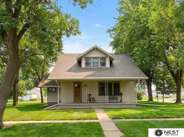 819 4th St, Milford, NE 68405