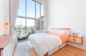 2nd image of 158 Manhattan Ave
