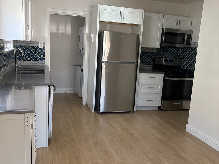 2828 W Avenue 30 — Photo 6