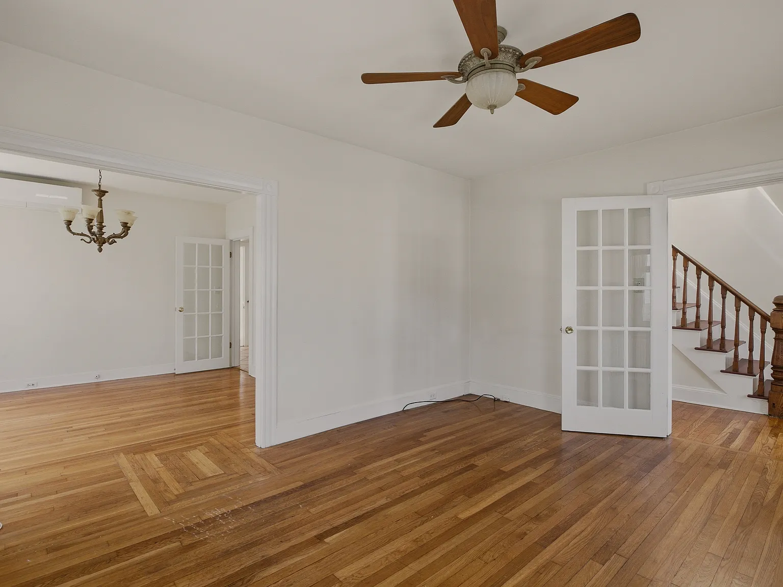15 Hammond Street — Photo 1