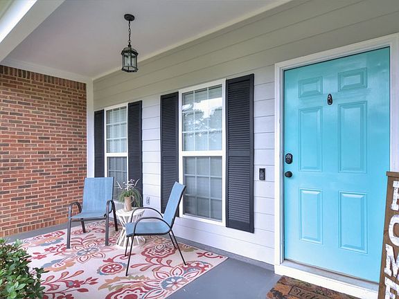 3rd image of 101 Ivy Ln