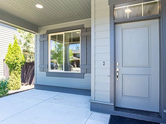 5th image of 61027 SE Sydney Harbor Dr