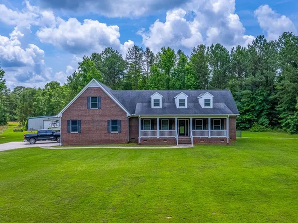 228 Varner Rd, Woodruff, SC 29388