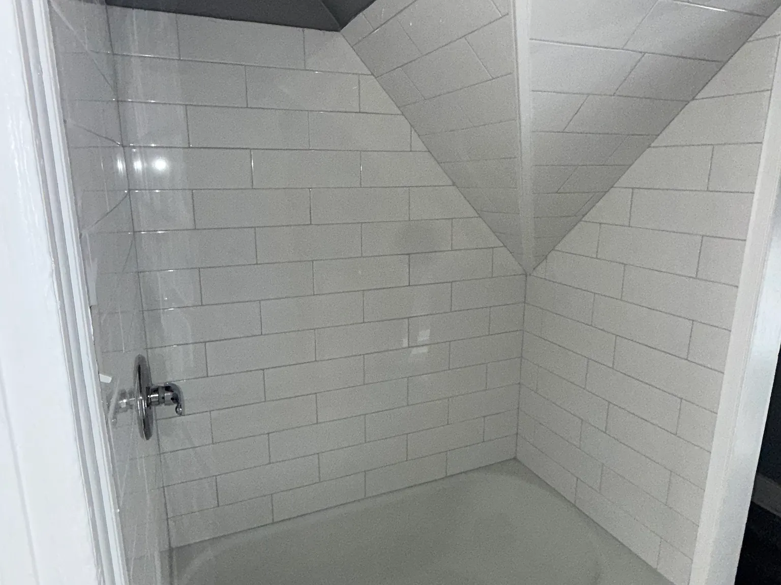 2 bed, 1000 sqft, $1,246 — Photo 3