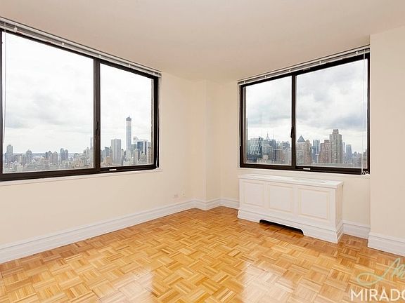 4th image of 145 W 67th St APT 40G