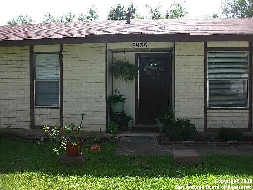 2nd image of 5935 Cliff Bank St